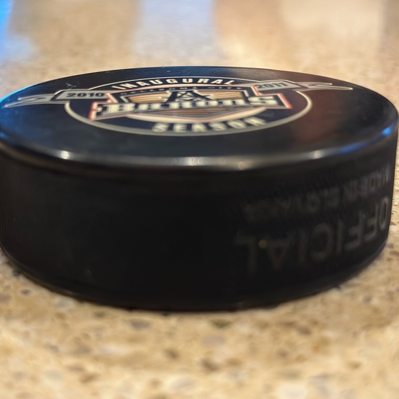 OKLAHOMA CITY BARONS AHL HOCKEY PUCK INGLASCO SHER-WOOD Official MADE /SLOVAKIA - Picture 2 of 9